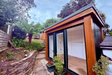 Outdoor office and view of rear garden