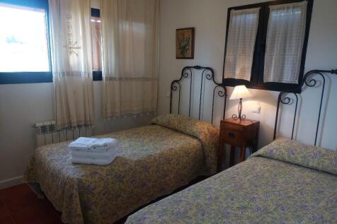 2nd floor bedroom