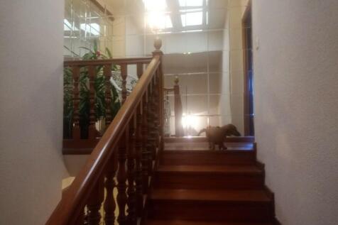 stairs 2nd floor