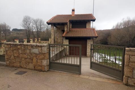 Plot entrance