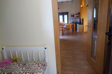 int. hallway