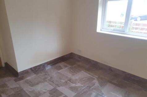 advertising pictures flat 9a St Clements Court Aug