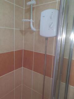 advertising pictures flat 9a St Clements Court Aug
