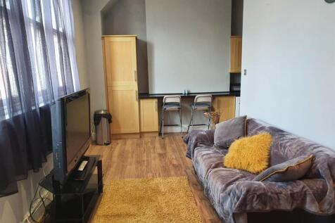 7 marina Court adverting pic Aug 21_11.jpg