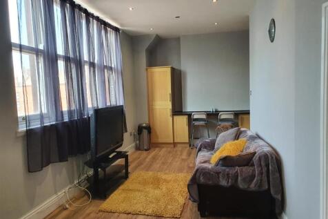 7 marina Court adverting pic Aug 21_14.jpg