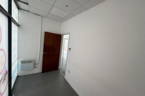 WhatsApp Image 2025-08-29 at 15.02.17 (4).jpeg