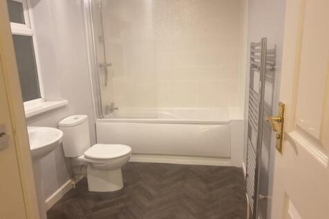 advertising pictures 61 pinnox Street stoke_12.jpg