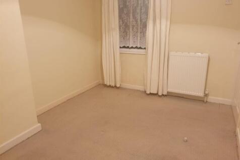 advertising pictures 61 pinnox Street stoke_15.jpg