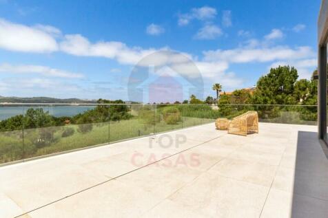 Villa with lagoon views