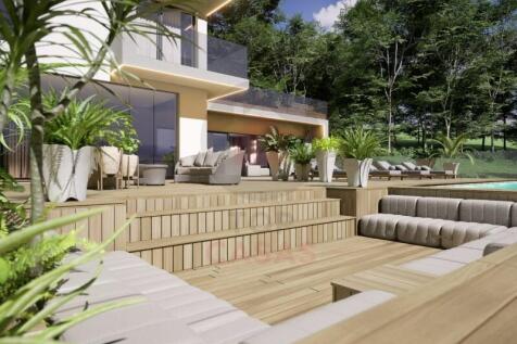 Property near Cadaval