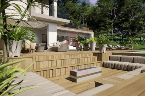 Property near Cadaval