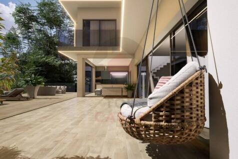 Property near Cadaval