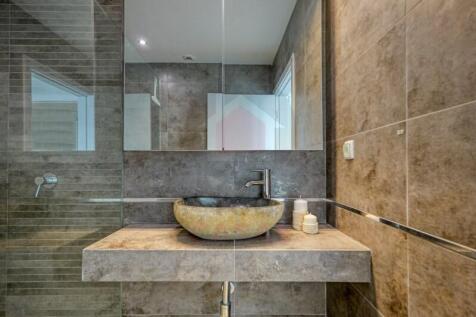 Villa with sea views and private pool