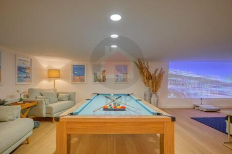 Villa with sea views and private pool