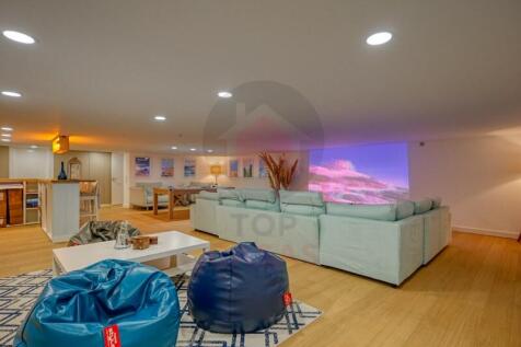 Villa with sea views and private pool