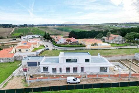 Villa near Peniche