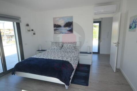 Villa near São Martinho do Porto