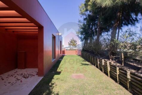 Villa in Bom Sucesso
