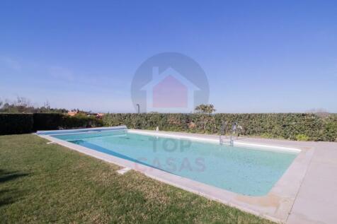Villa in Bom Sucesso