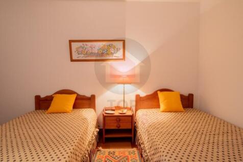 Townhouse in São Martinho do Porto