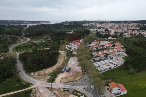 land in Foz do Arelho