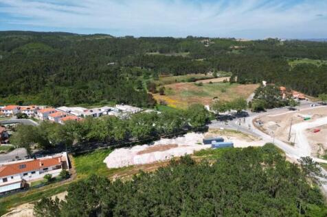 land in Foz do Arelho