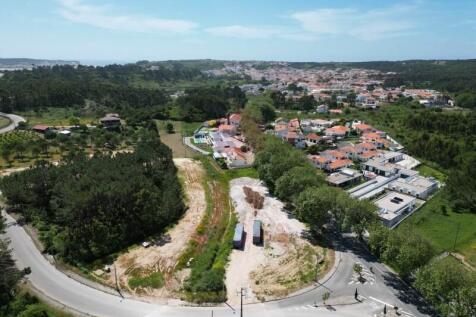 land in Foz do Arelho