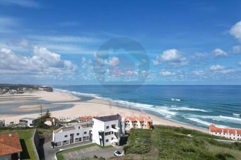 land in Foz do Arelho