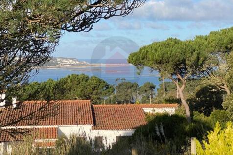 Plot in Obidos Lagoon