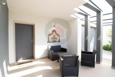 villa near Sao Martinho do Porto
