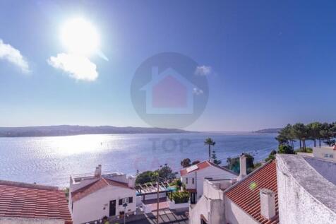 Villa with Lagoon Views