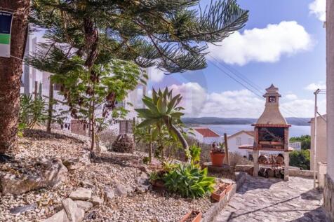 Villa with Lagoon Views