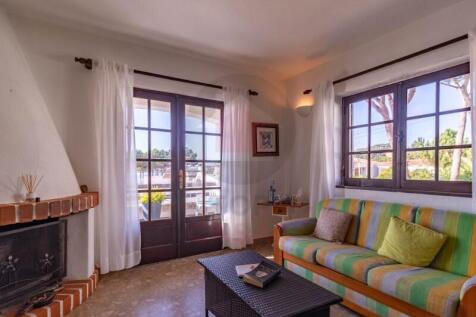 Villa with Lagoon Views