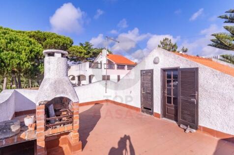 Villa with Lagoon Views