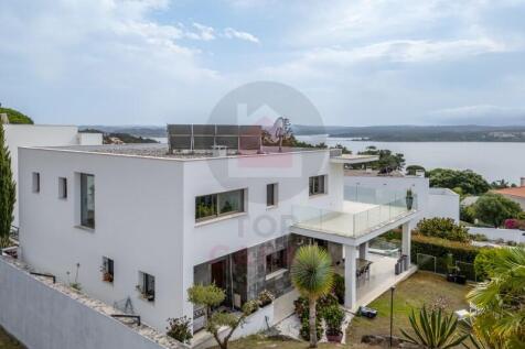 Villa in Obidos Lagoon