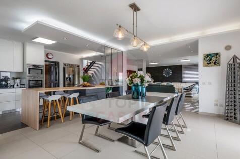 Villa in Obidos Lagoon