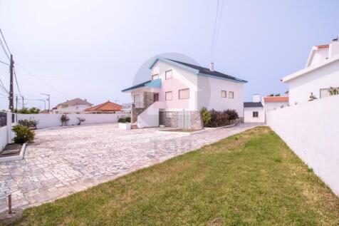 villa near Peniche