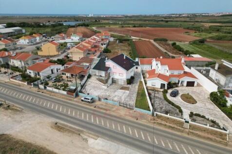 villa near Peniche
