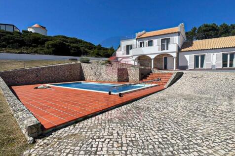 Villa in Serra do Bouro