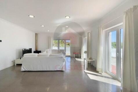 Villa in Serra do Bouro