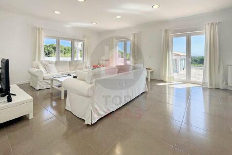 Villa in Serra do Bouro