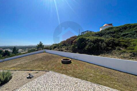 Villa in Serra do Bouro