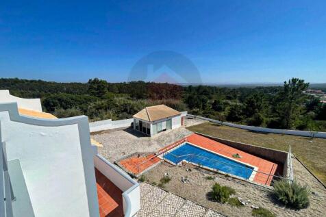Villa in Serra do Bouro