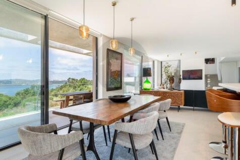 Villa with lagoon views