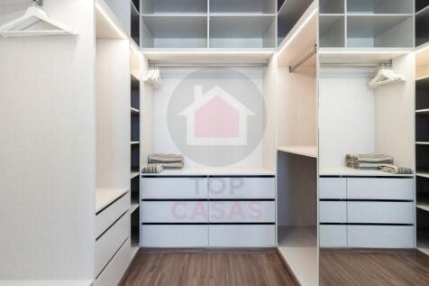 Villa with lagoon views