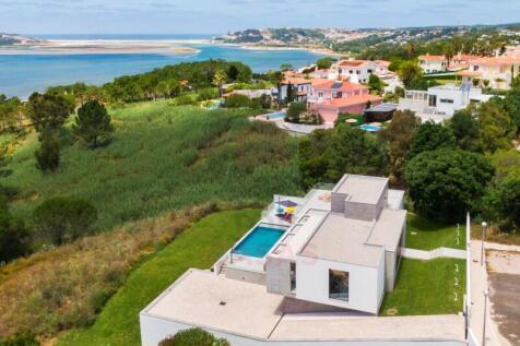 Villa with lagoon views