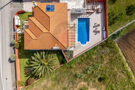 Villa near the beach