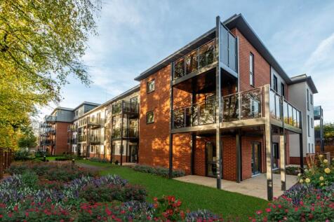 Linden Place, Solihull - Communal Gardens  