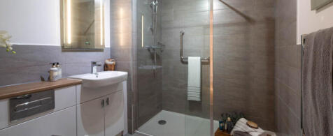 Show Apartment Shower Room 