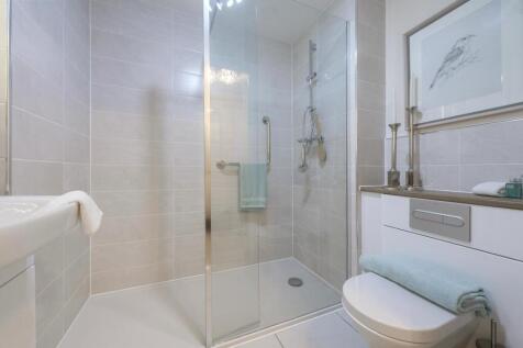 Brooke Dene Court, Cleckheaton - Shower Room  